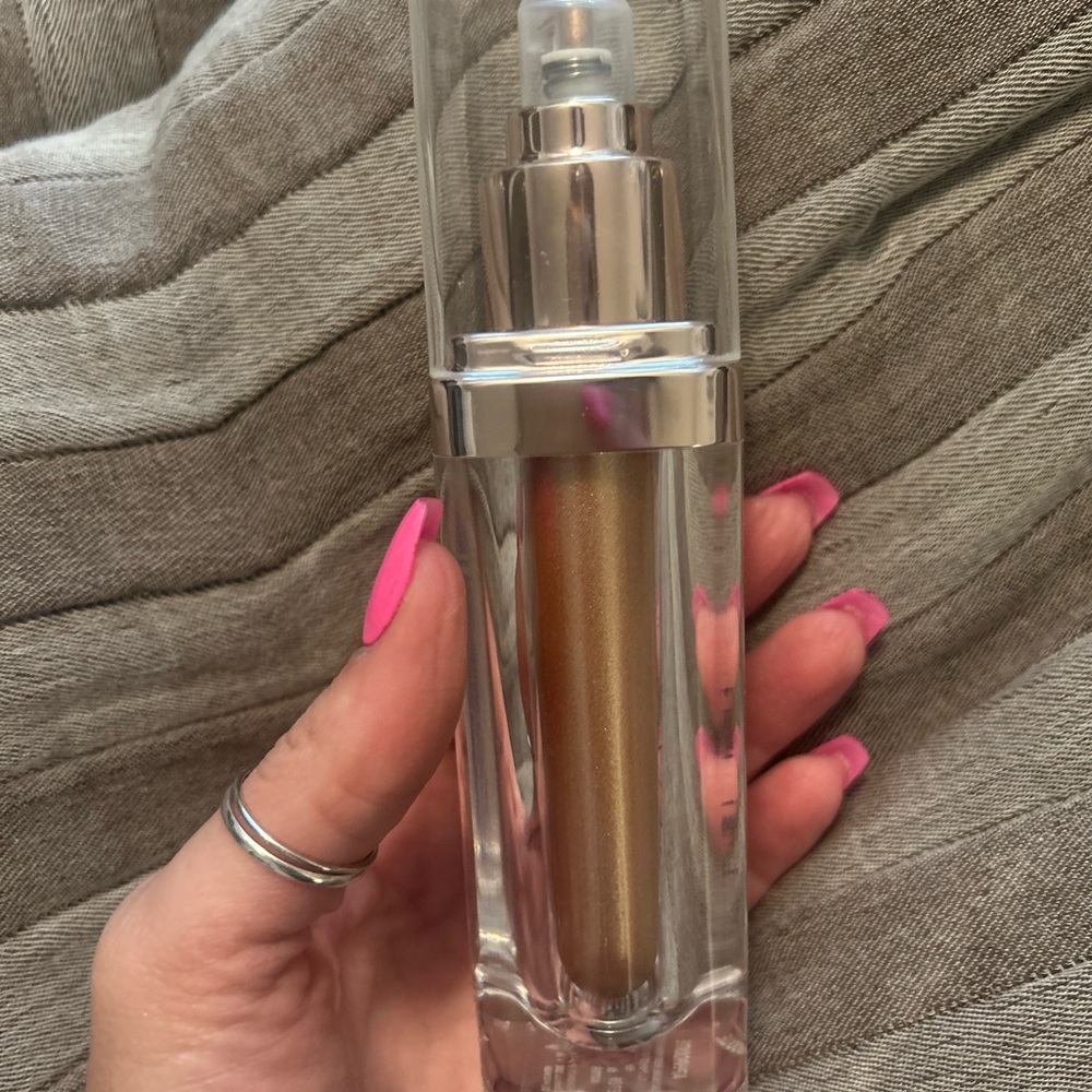HUDA BEAUTY Liquid Body Highlighter - NYMPH - Aphrodite - Picture 3 of 3